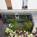 Charming Apt Near The St Martin Canal